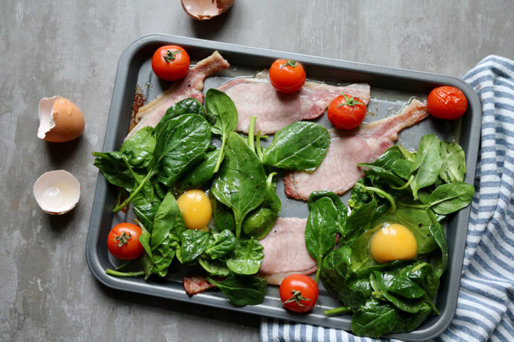 keto breakfast bacon tomatoes egg spinach