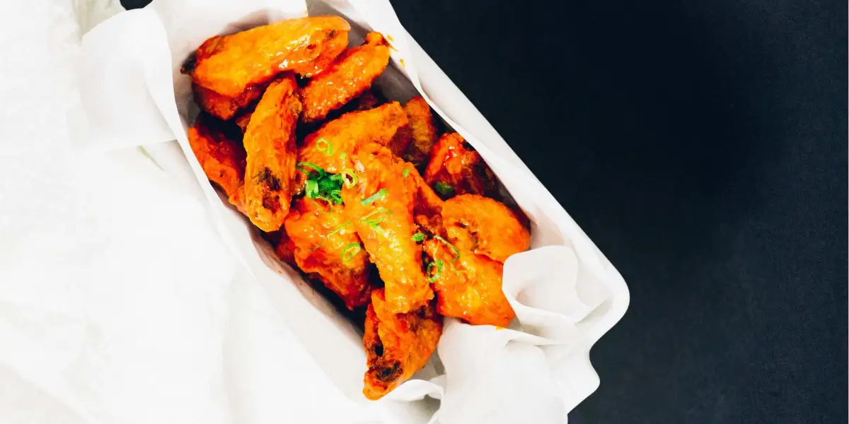 Oven-Fried Keto Sriracha Buffalo Wings